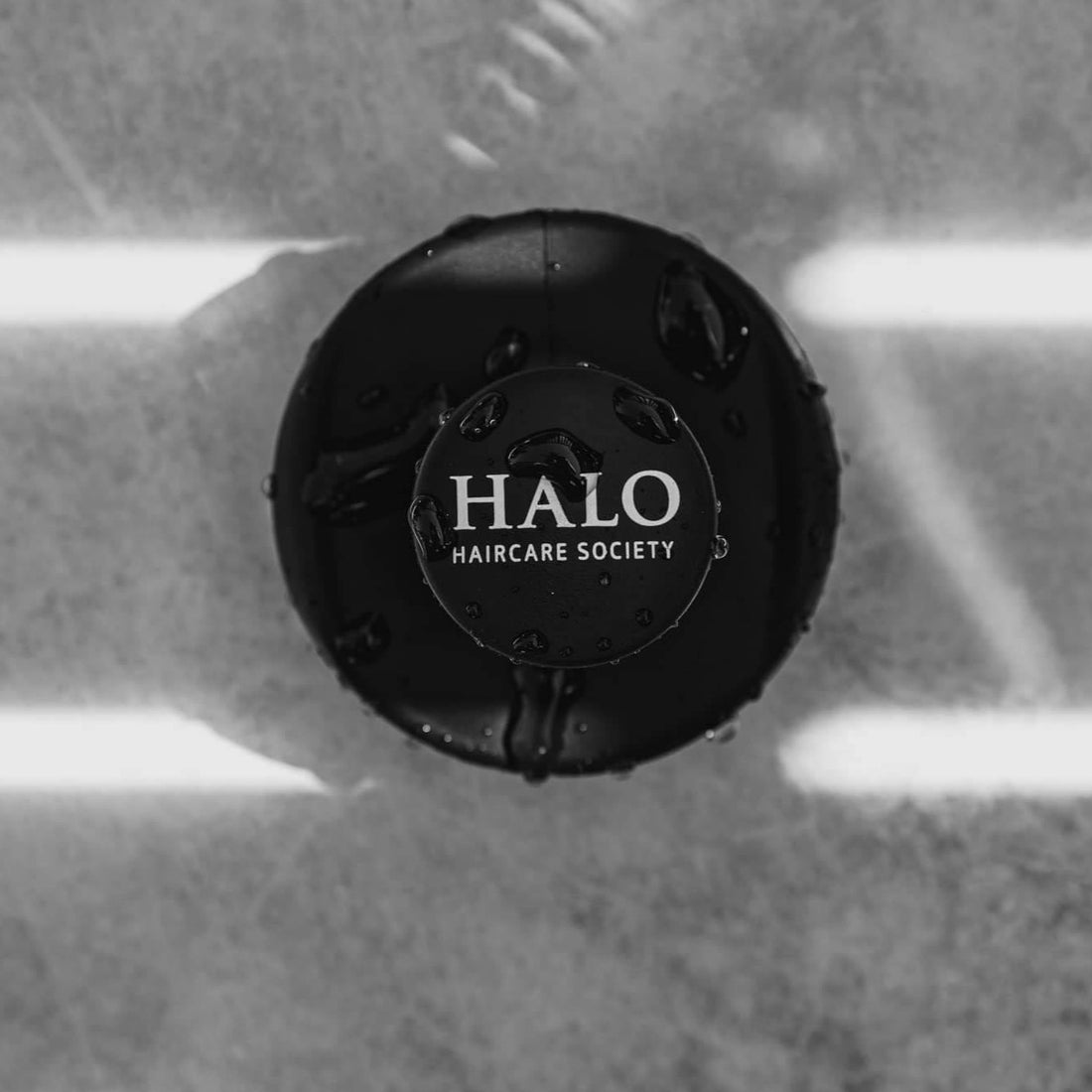 Boosts your scalp health and helps remove dandruff, product build up, dirt, oil and increases circulation of the scalp for a healthy environment for the hair to grow