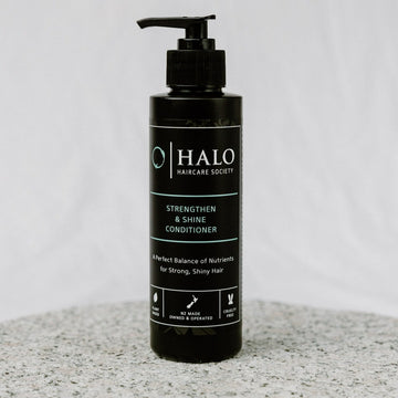 Suited to all hair types and highly recommended after a chemical service that needs extra strength and moisture. This is your ultimate strengthening conditioner. Giving body, shine and flexibility , with pH cohesive to your hair it helps to contract your cuticle for a flawless finish and  to lock in the essential ingredients for healthy, strong hair. 