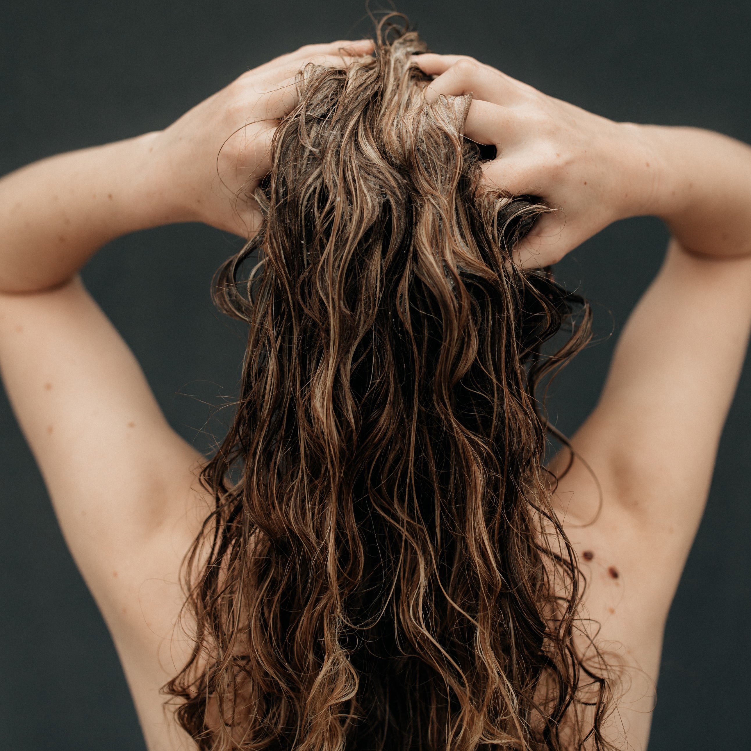 Low foaming, curly hair shampoo for low porosity, normal porosity and high porosity curls, wavy, waves, kinks, coils or straight hair. Gently removes product buildup without compromising dry, damaged hair.